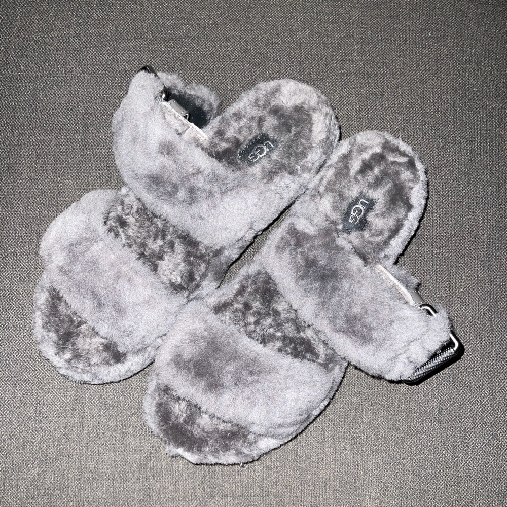 UGG Fuzz Yeah Sandals - Picture 7 of 8